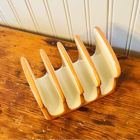 Rae Dunn TOAST Server/Holder - Picture 4 of 5